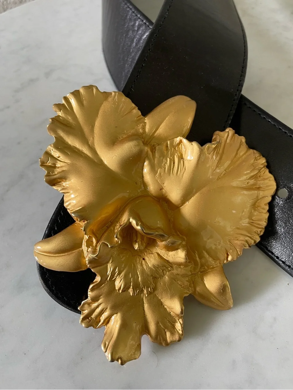 Rare 1994 Kathrine Baumann Beverly Hills Orchid Statement Buckle Leather Belt